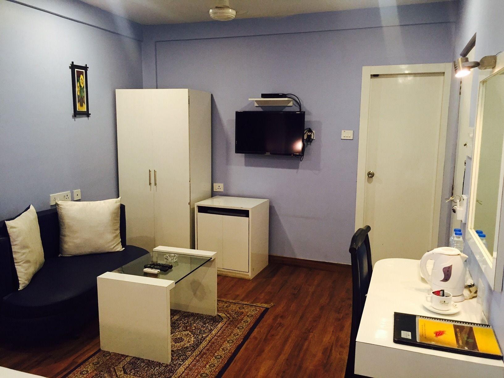 Hotel Crestwood Kolkata Eksteriør bilde
