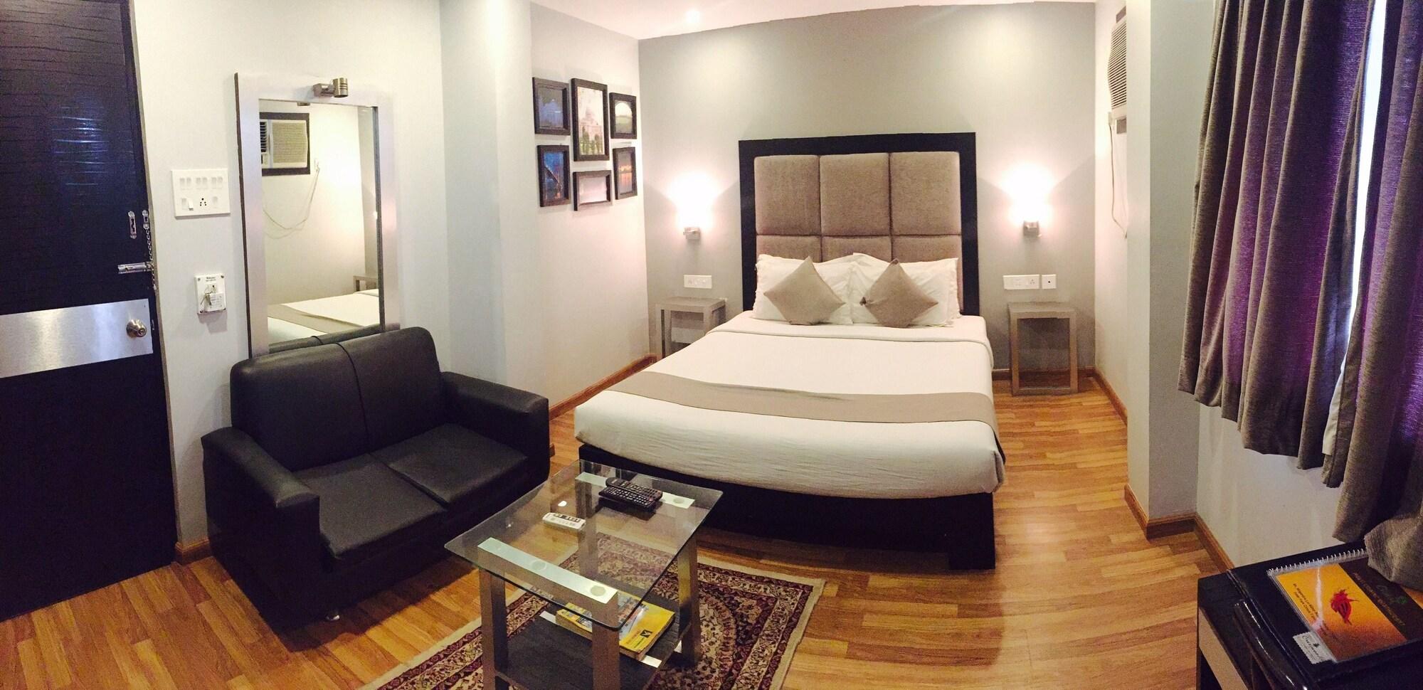Hotel Crestwood Kolkata Eksteriør bilde
