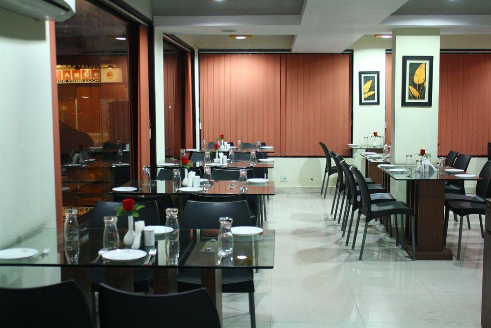 Hotel Crestwood Kolkata Eksteriør bilde