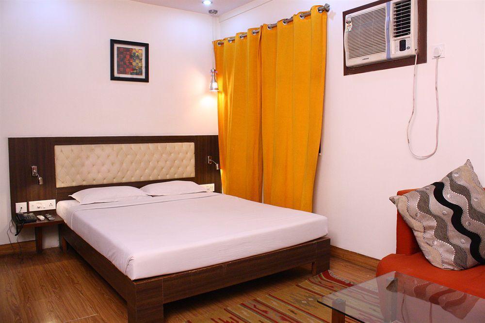 Hotel Crestwood Kolkata Eksteriør bilde