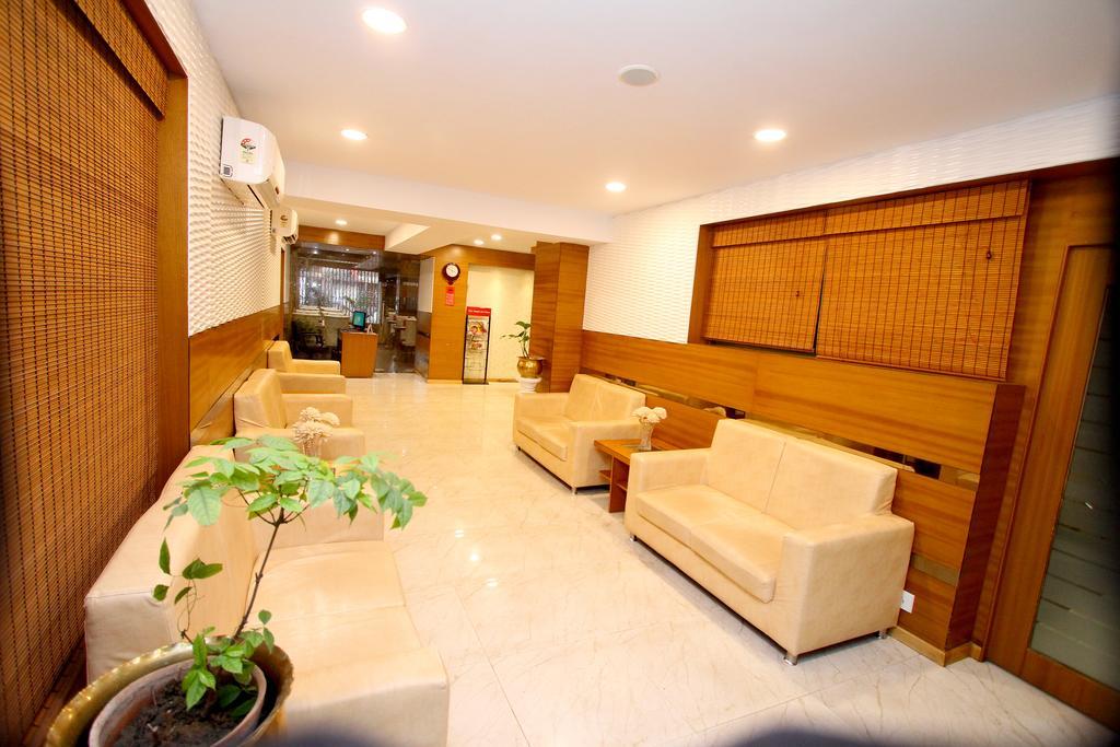 Hotel Crestwood Kolkata Eksteriør bilde
