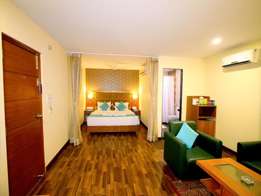 Hotel Crestwood Kolkata Eksteriør bilde