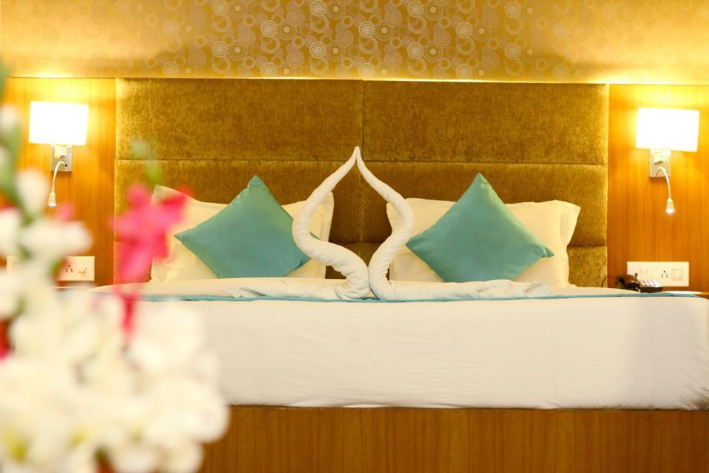 Hotel Crestwood Kolkata Eksteriør bilde